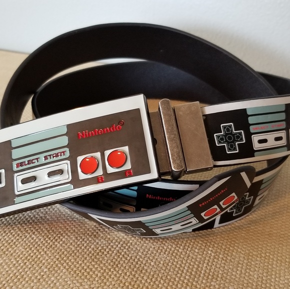 Nintendo Leather Belt and Belt Buckle - Picture 2 of 4